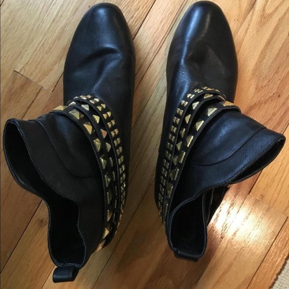 Dolce Vita Bootie - Picture 2 of 4